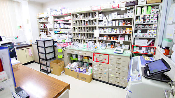 新世薬局 新島店の調剤室