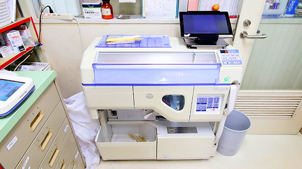 新世薬局 新島店の調剤器具