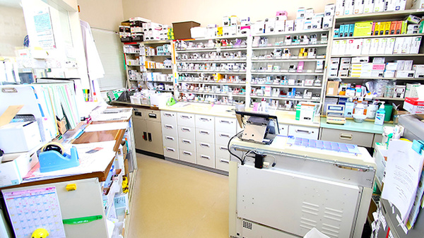 新世薬局　田井店の調剤室