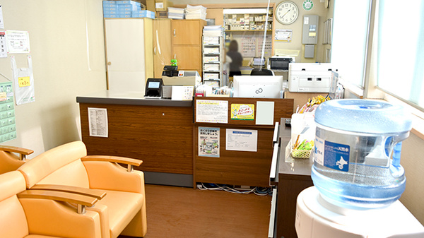 アイル薬局栄通店の受付/カウンター
