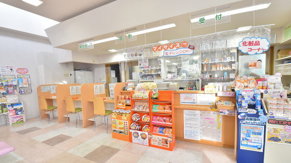 ウェルネス薬局神山店の受付/カウンター