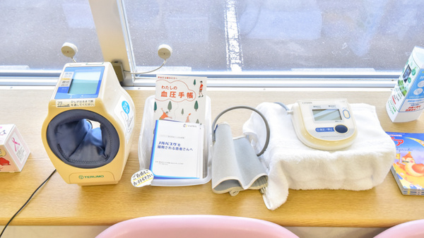 ウェルネス薬局神山店の血圧計