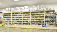 ウェルネス薬局神山店の薬棚