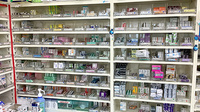 エーデル調剤薬局滝川店の薬棚