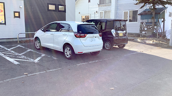 エーデル調剤薬局滝川店の駐車場