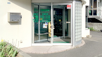 グリーン調剤薬局の入口