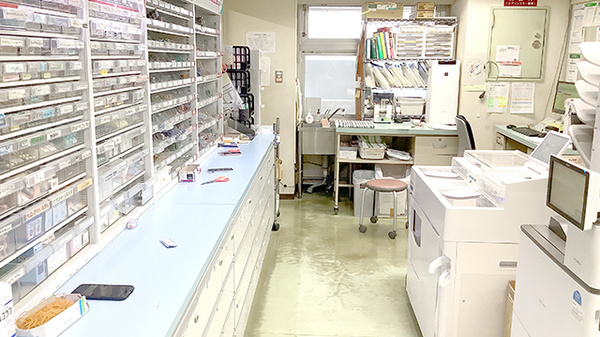 グリーン調剤薬局の調剤室