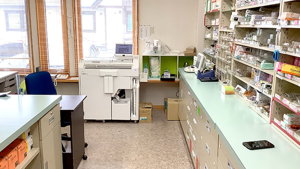 グリーン調剤薬局西インター店の調剤室
