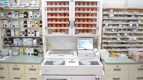 あさひ薬局の調剤器具