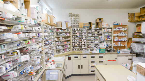 タニはまなす調剤薬局の調剤室