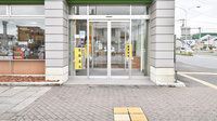 ノルデン薬局旭川４条店の入口