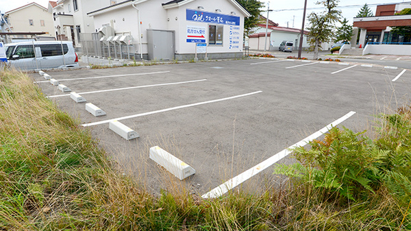 クオール薬局花川店の駐車場