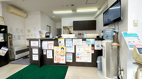 行啓通調剤薬局の受付/カウンター