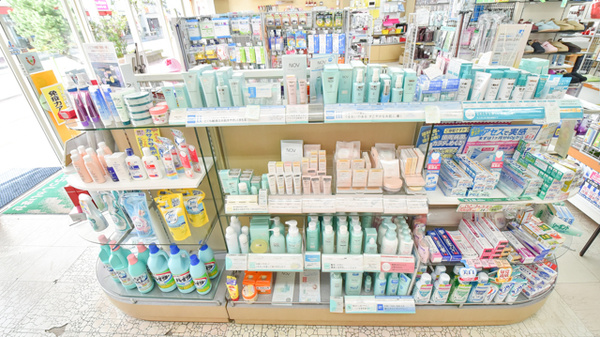 株式会社　静内薬局の化粧品