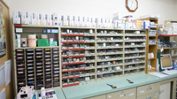緑ヶ丘調剤薬局（北海道）の薬棚
