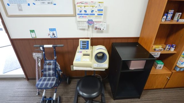 加藤薬局緑西店の血圧計