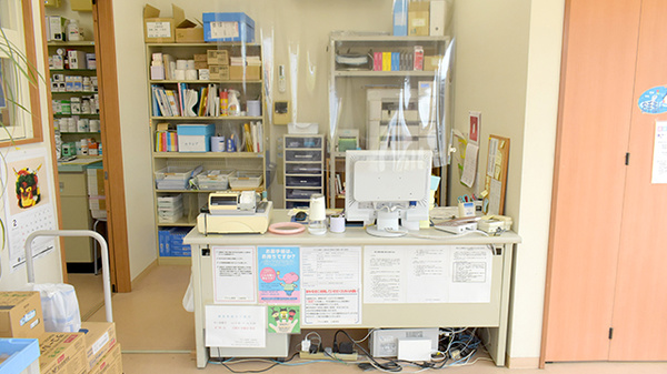プライム薬局上富田店の受付/カウンター
