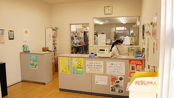 サン薬局　田原本中央店の受付/カウンター