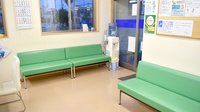 ニック湘南みずき薬局の待合スペース