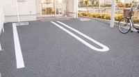 ニック湘南みずき薬局の駐車場