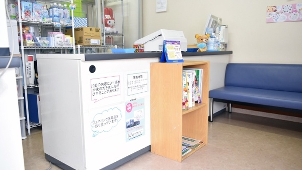 ニックあおば薬局の受付/カウンター