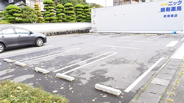 ニック調剤薬局　新南陽店の駐車場