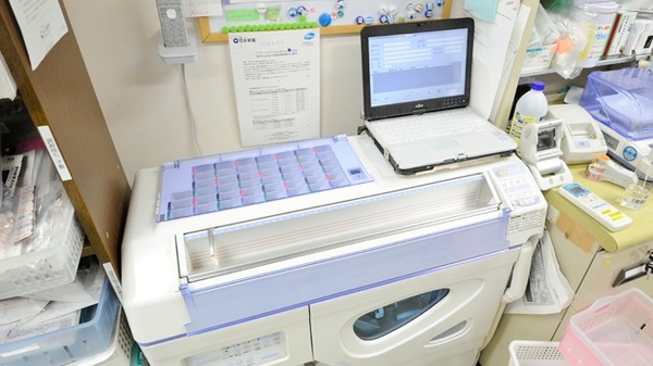 あい薬局　千代川店の調剤器具
