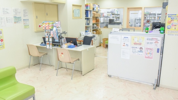 あい薬局　上桂店の受付/カウンター