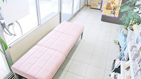 ホームケア薬局 仲町店の待合スペース