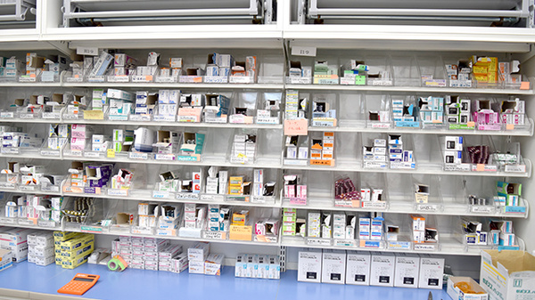 五大薬局 揖保川店の薬棚