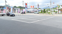 ゴダイ薬局 氷上店の駐車場