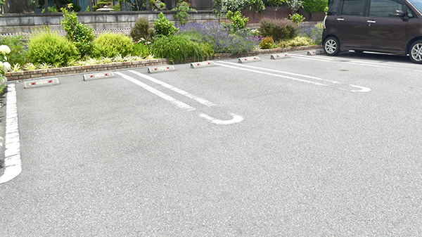 ゴダイ薬局 飾磨構店の駐車場